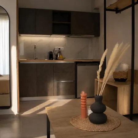 Aparthotel Aisthisis 3*