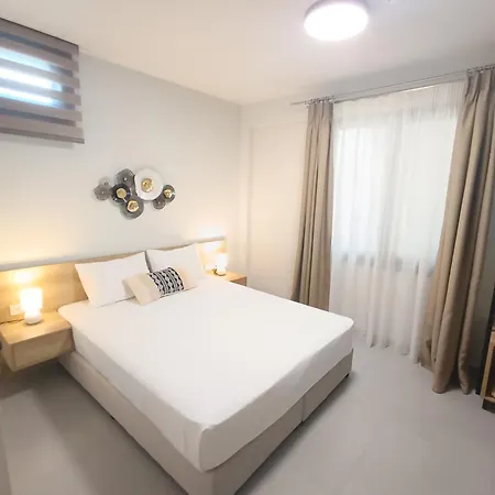 Aisthisis Aparthotel